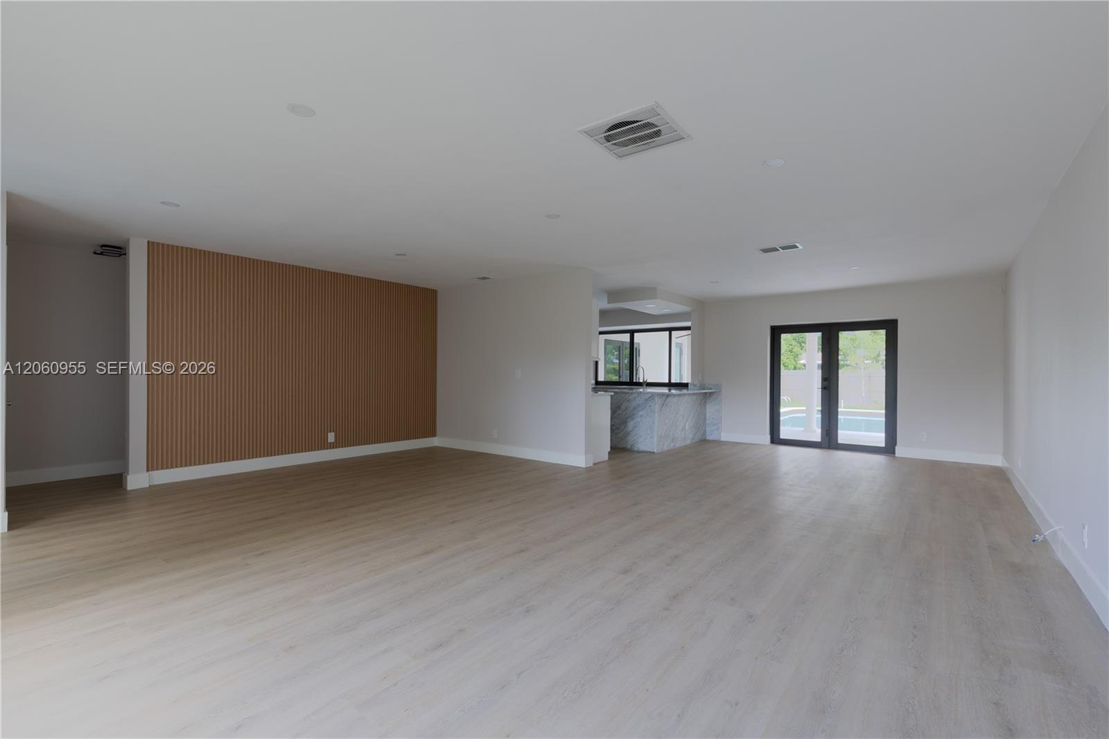 4115 Madison St — Photo 3