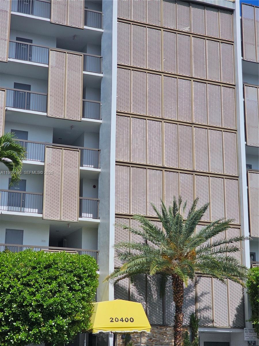 20400 W Country Club Dr # 601, Aventura FL 33180