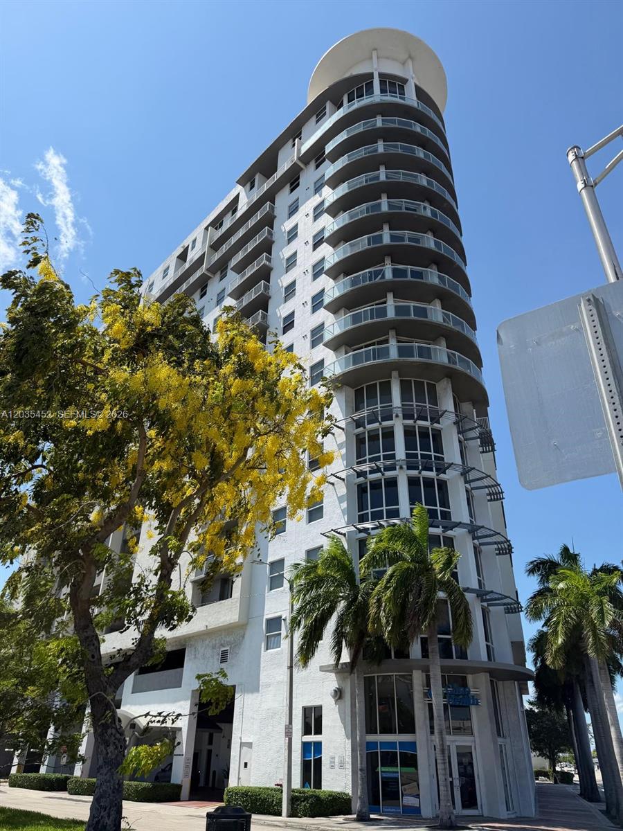1 Glen Royal Pkwy # 1006, Miami FL 33125