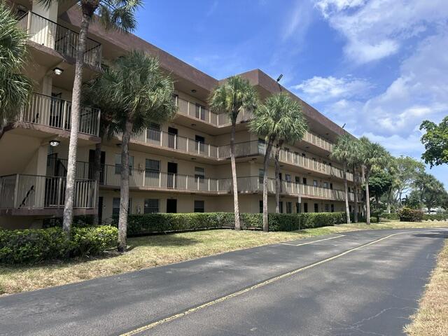3101 NW 47th Terrace # 120, Lauderdale Lakes FL 33319