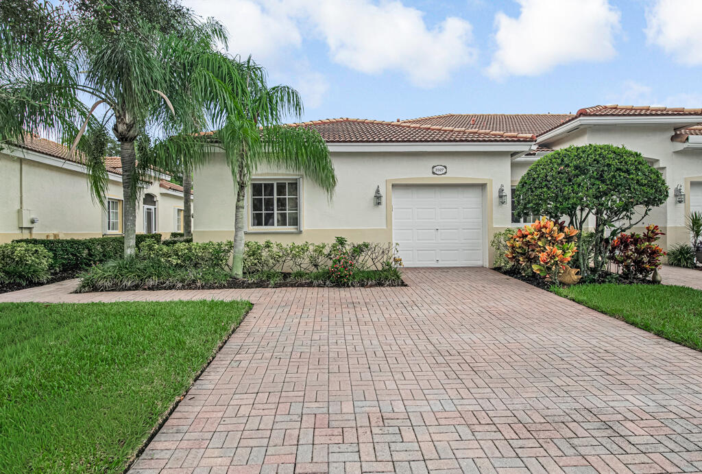 2327 WINDJAMMER Way — Photo 2