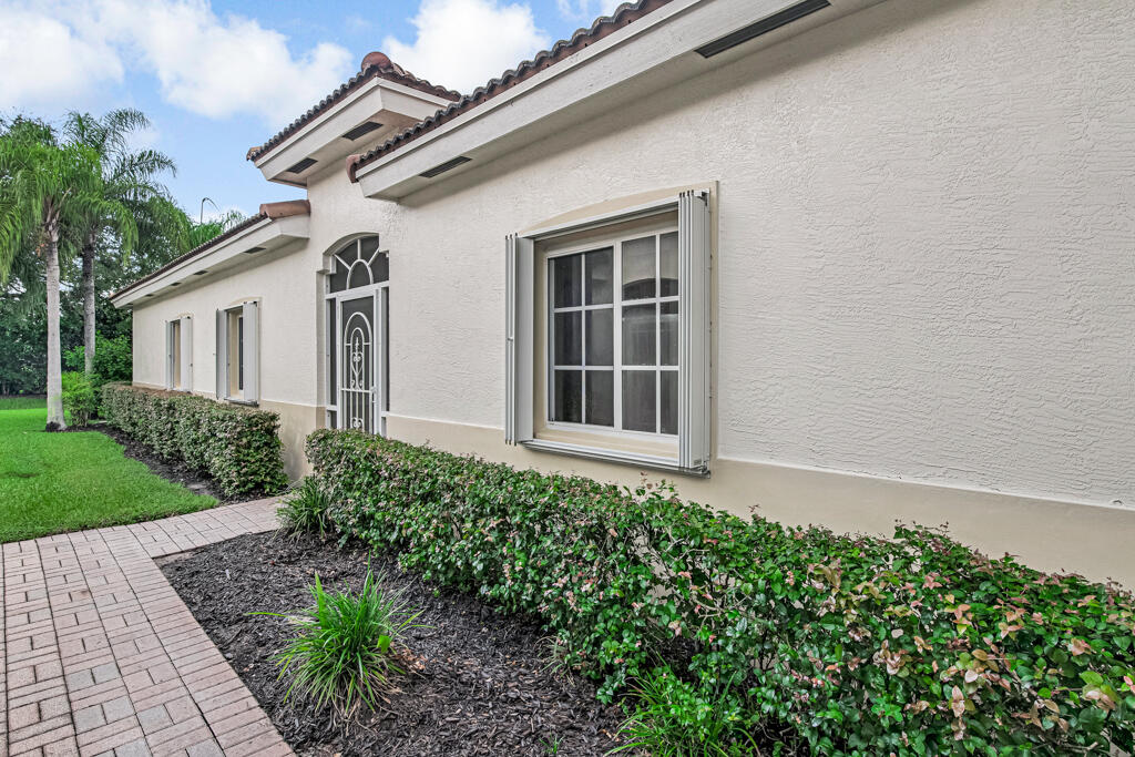 2327 WINDJAMMER Way — Photo 5