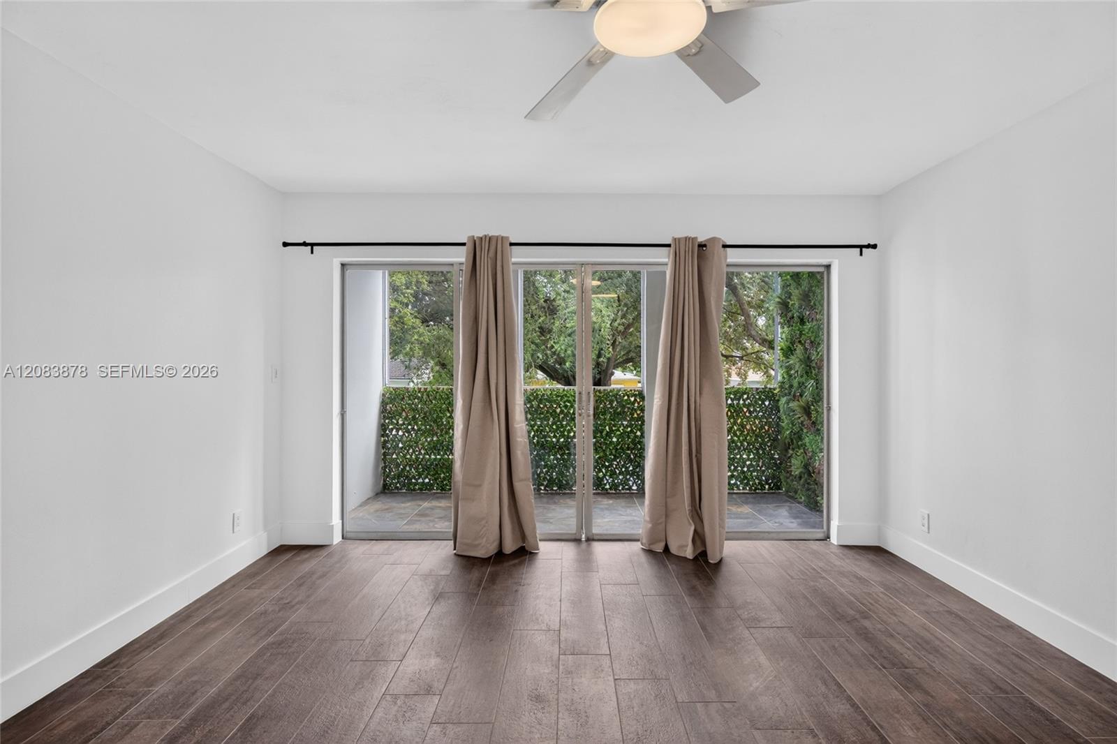 1939 Jefferson St # 204 — Photo 4