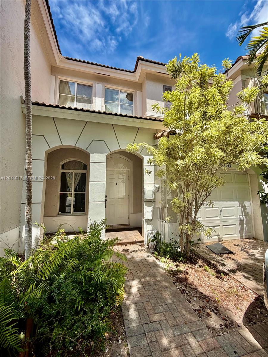 5770 NW 113th Pl, Doral FL 33178