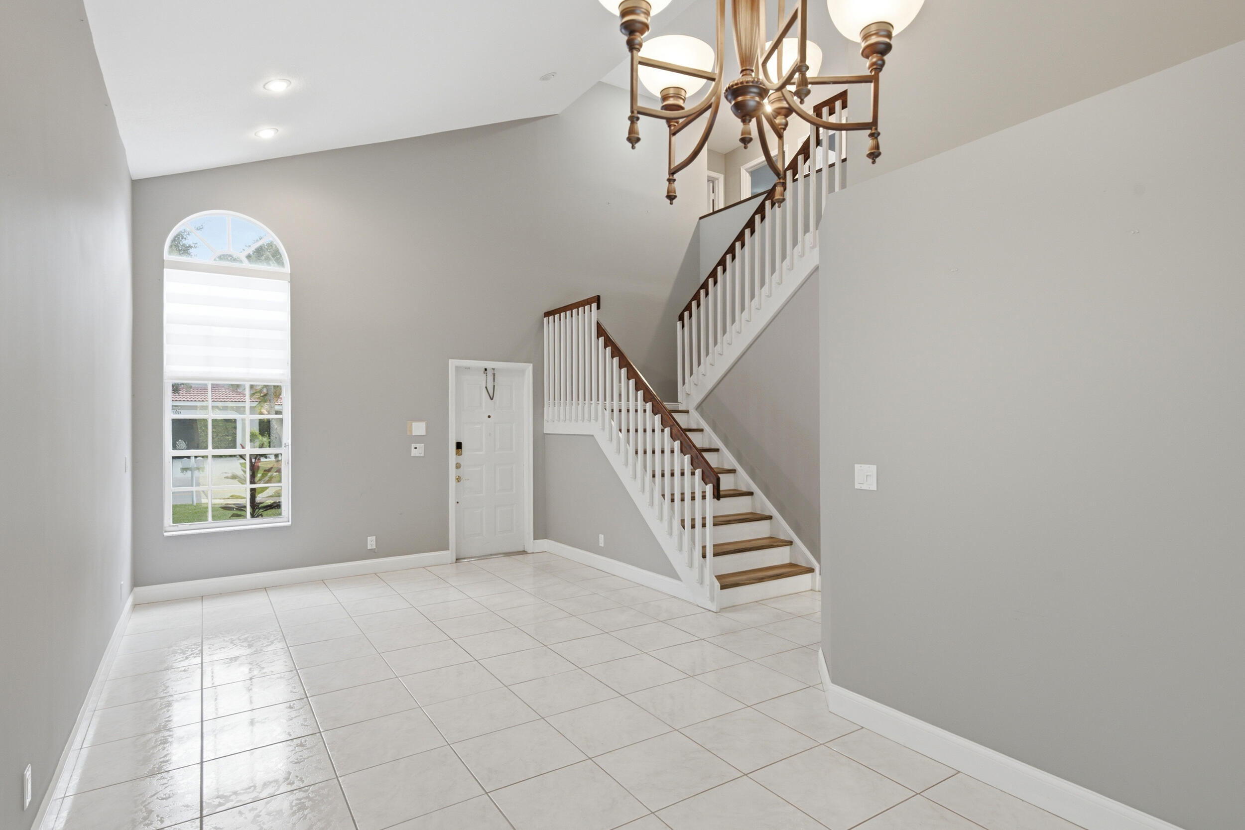 18241 NW 8th Street — Photo 5