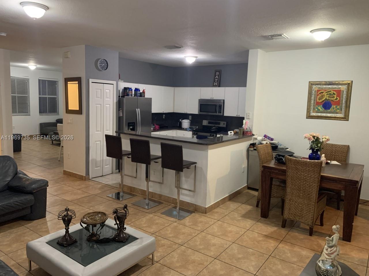 6243 SW 165th Ave — Photo 3