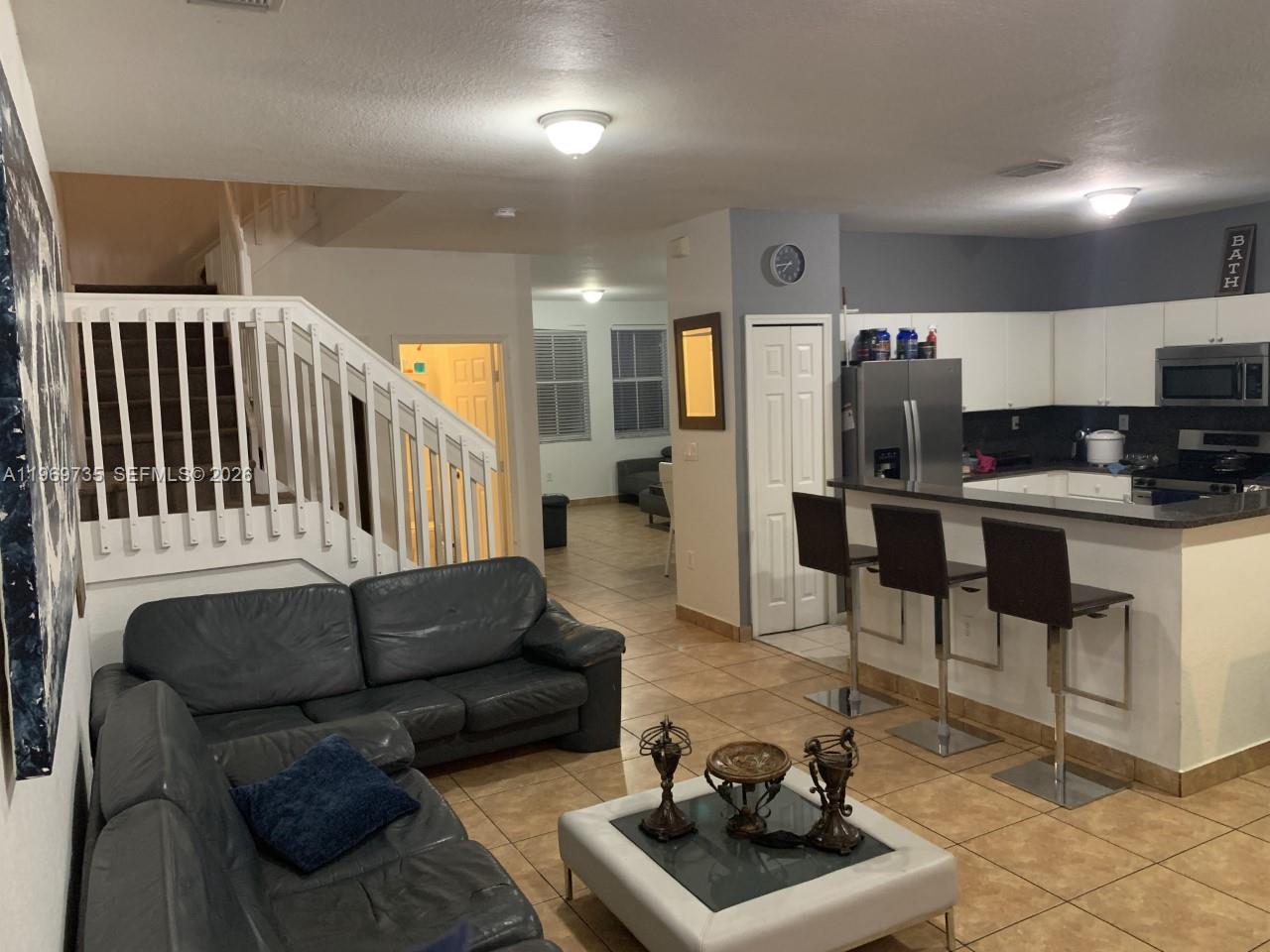 6243 SW 165th Ave — Photo 4
