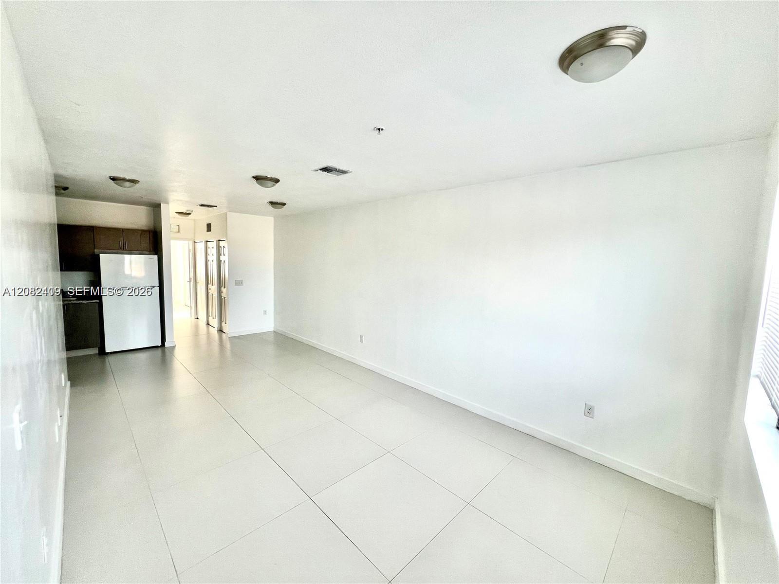 440 E 27th St # 206 — Photo 2