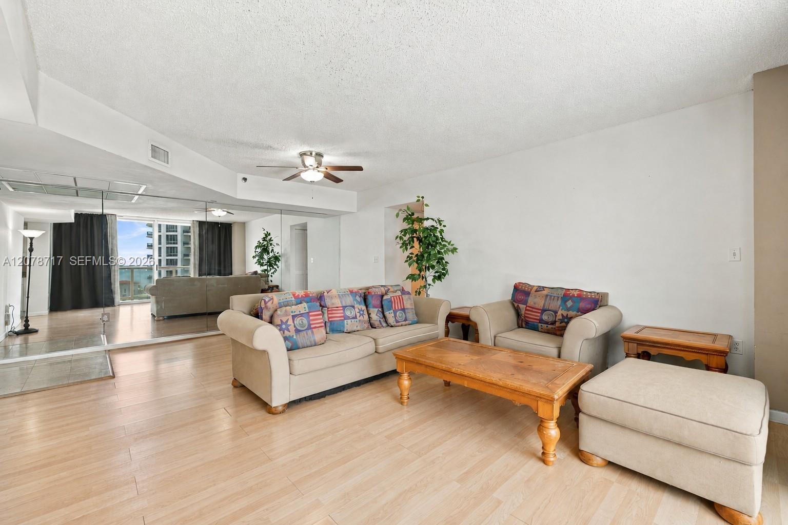 5900 Collins Ave # 1006 — Photo 2