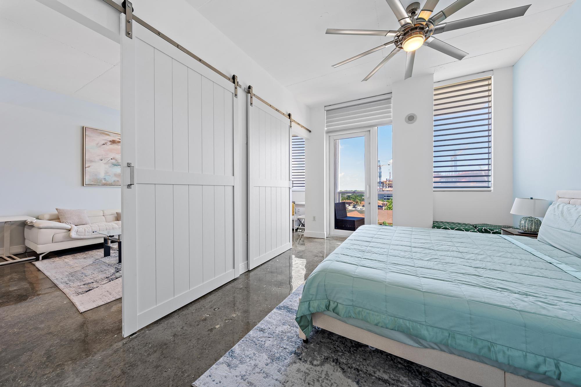 1617 N Flagler Drive # 801 — Photo 2