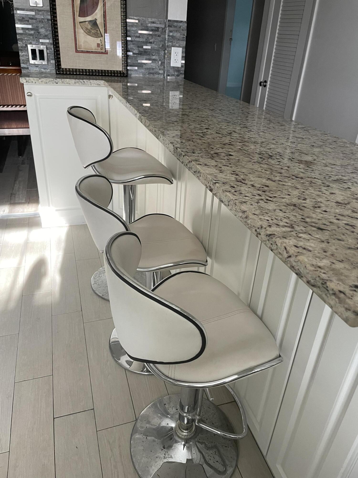 5725 Fernley Drive E # 30 — Photo 5