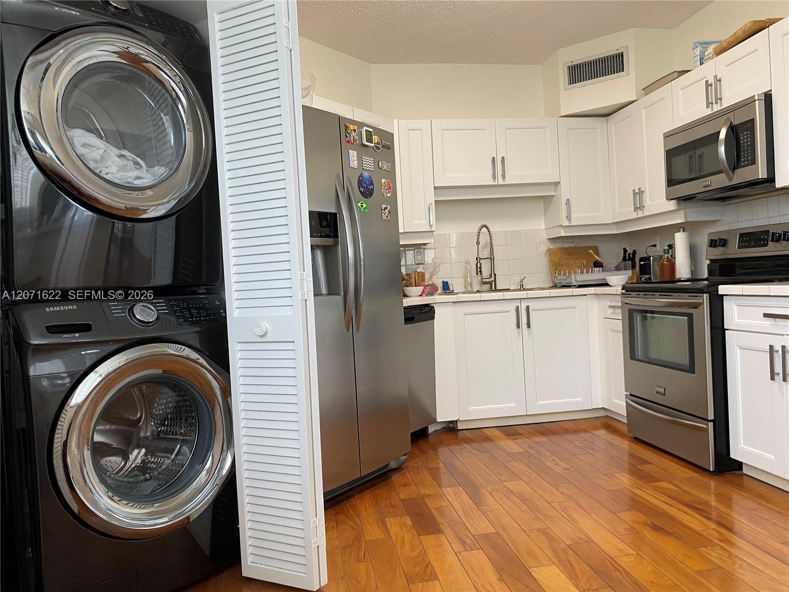 6422 Collins Ave # 501 View 14