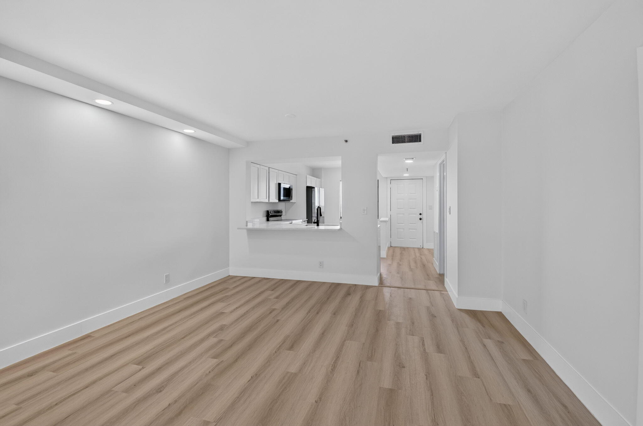 6866 HUNTINGTON Lane # 707 — Photo 5