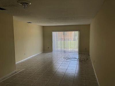 800 SW 9TH Street — Photo 3