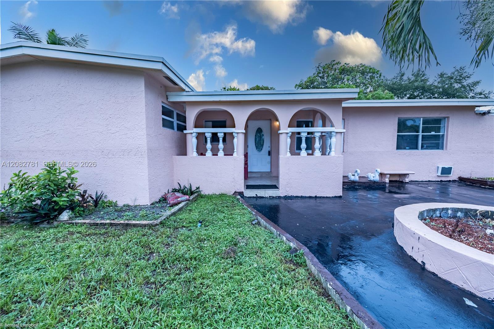 918 NW 13th Ct — Photo 2