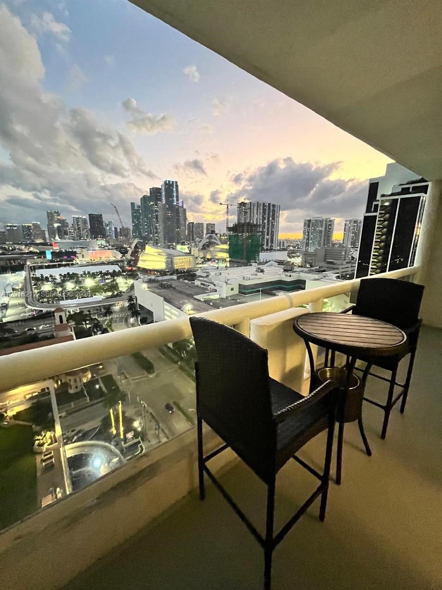 1717 N Bayshore Dr # 2453, Miami FL 33132