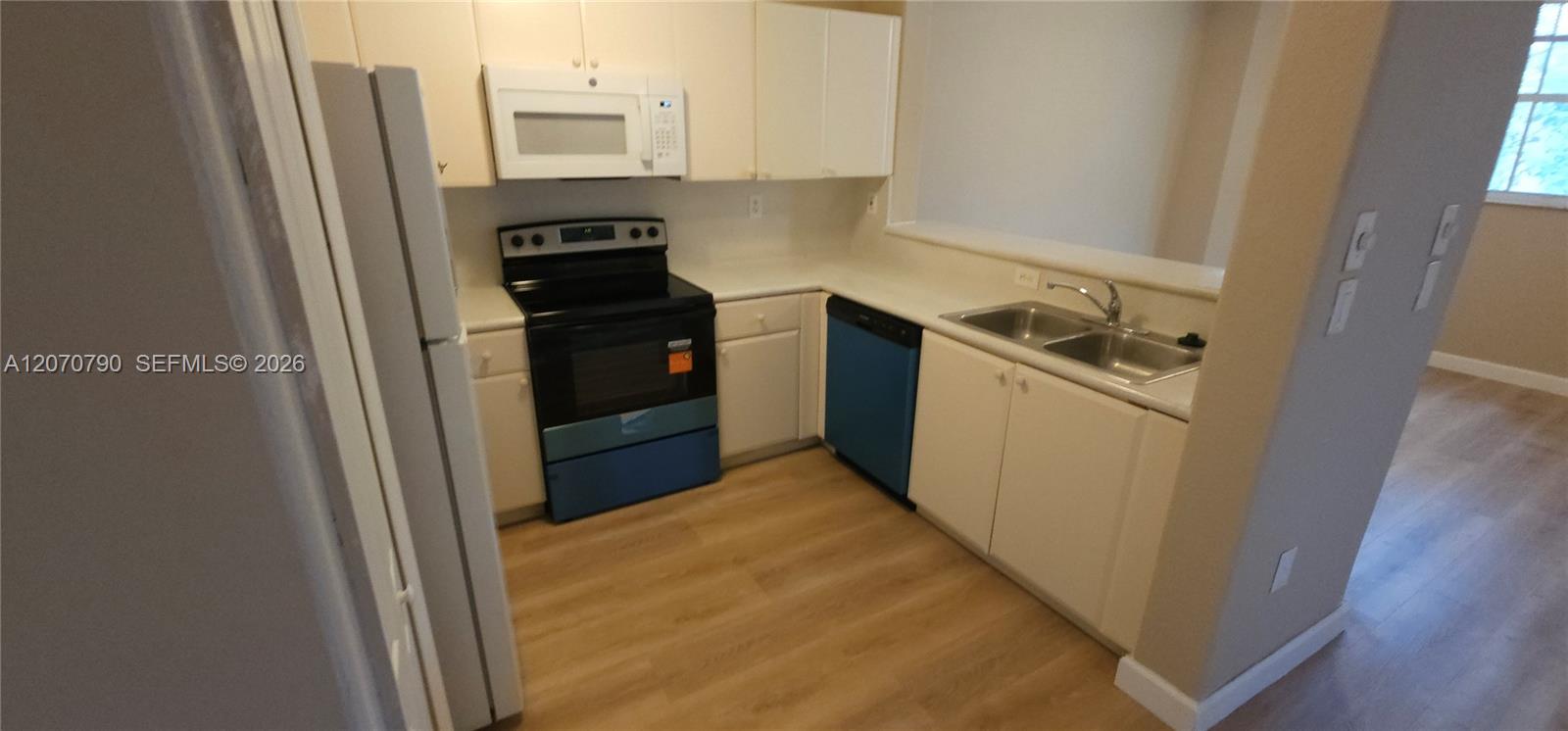 1662 SE 27th Dr # 208 View 14