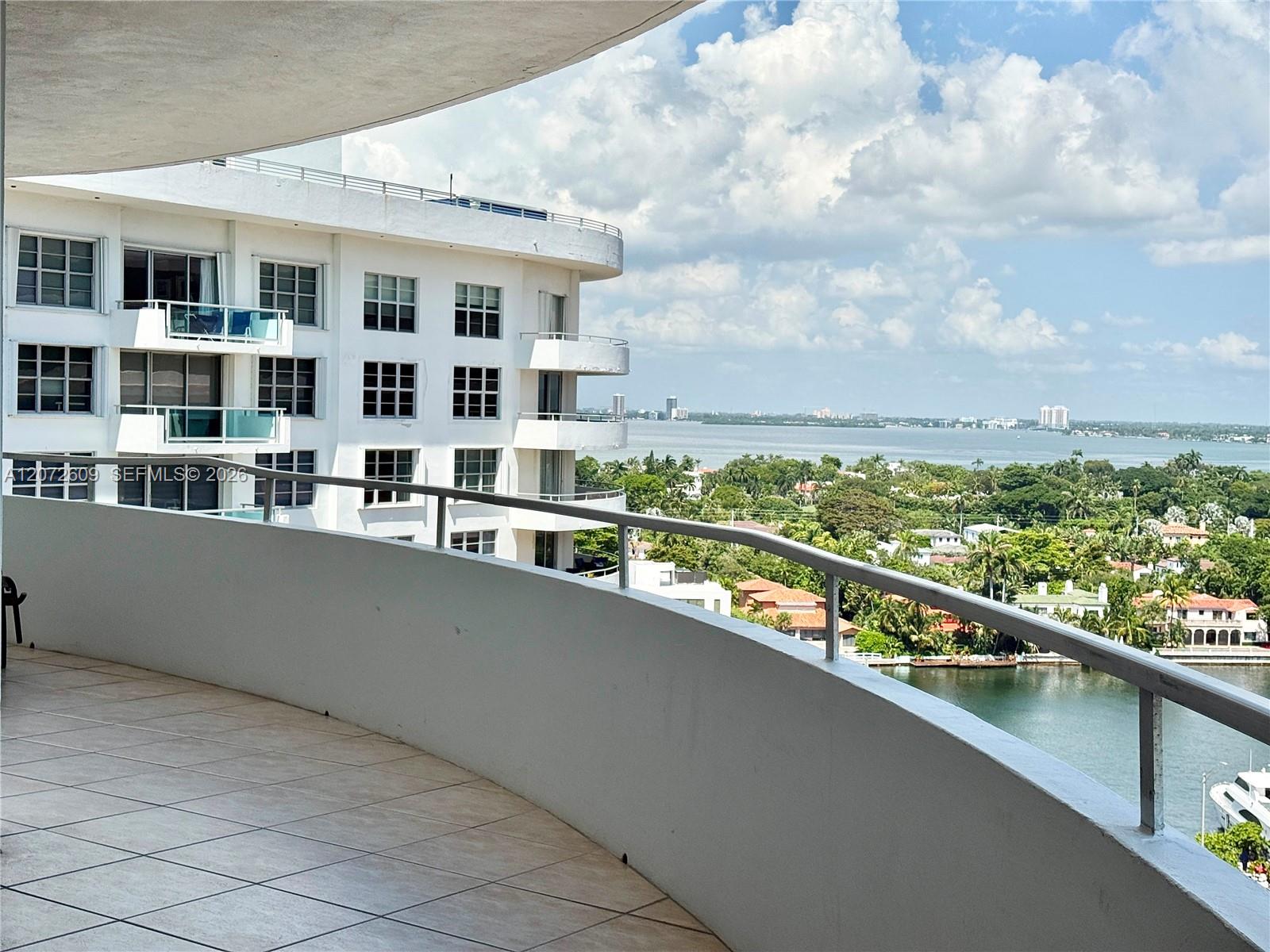 5161 Collins Ave # 1612 — Photo 3