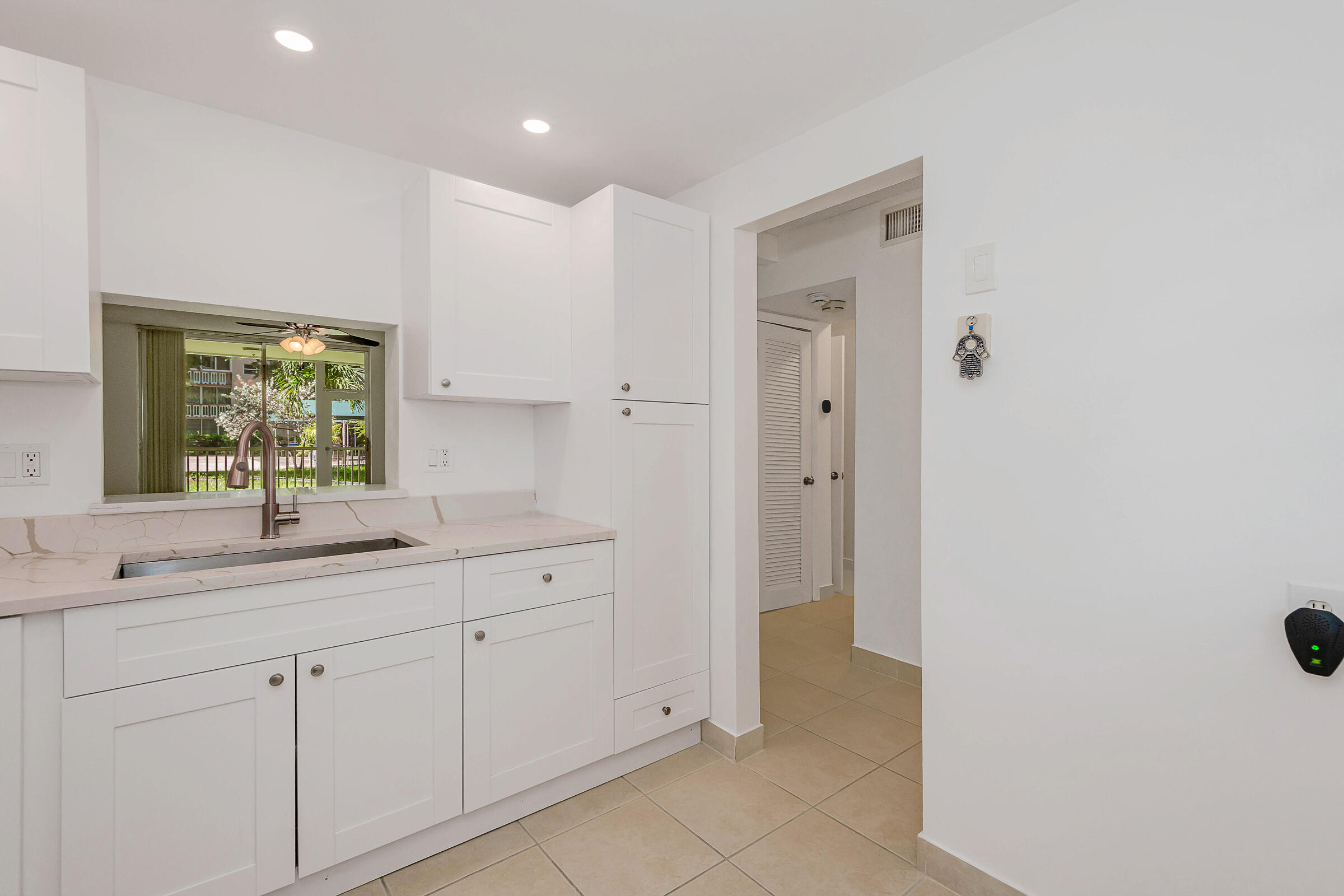 1000 NE 12TH Avenue # 104 View 13
