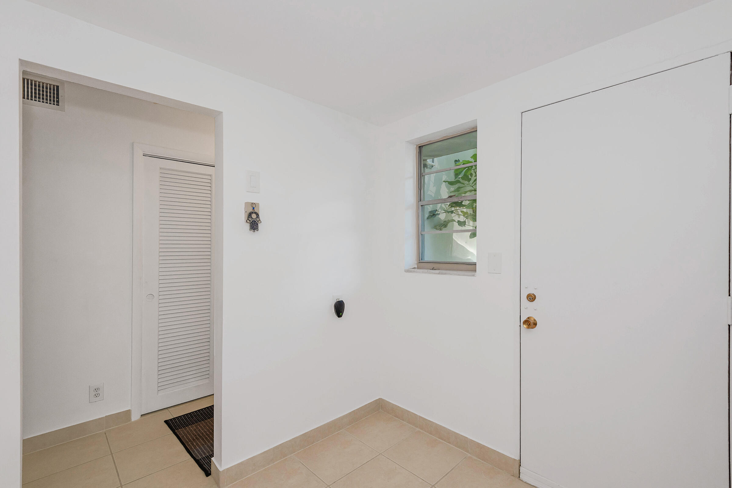 1000 NE 12TH Avenue # 104 View 12