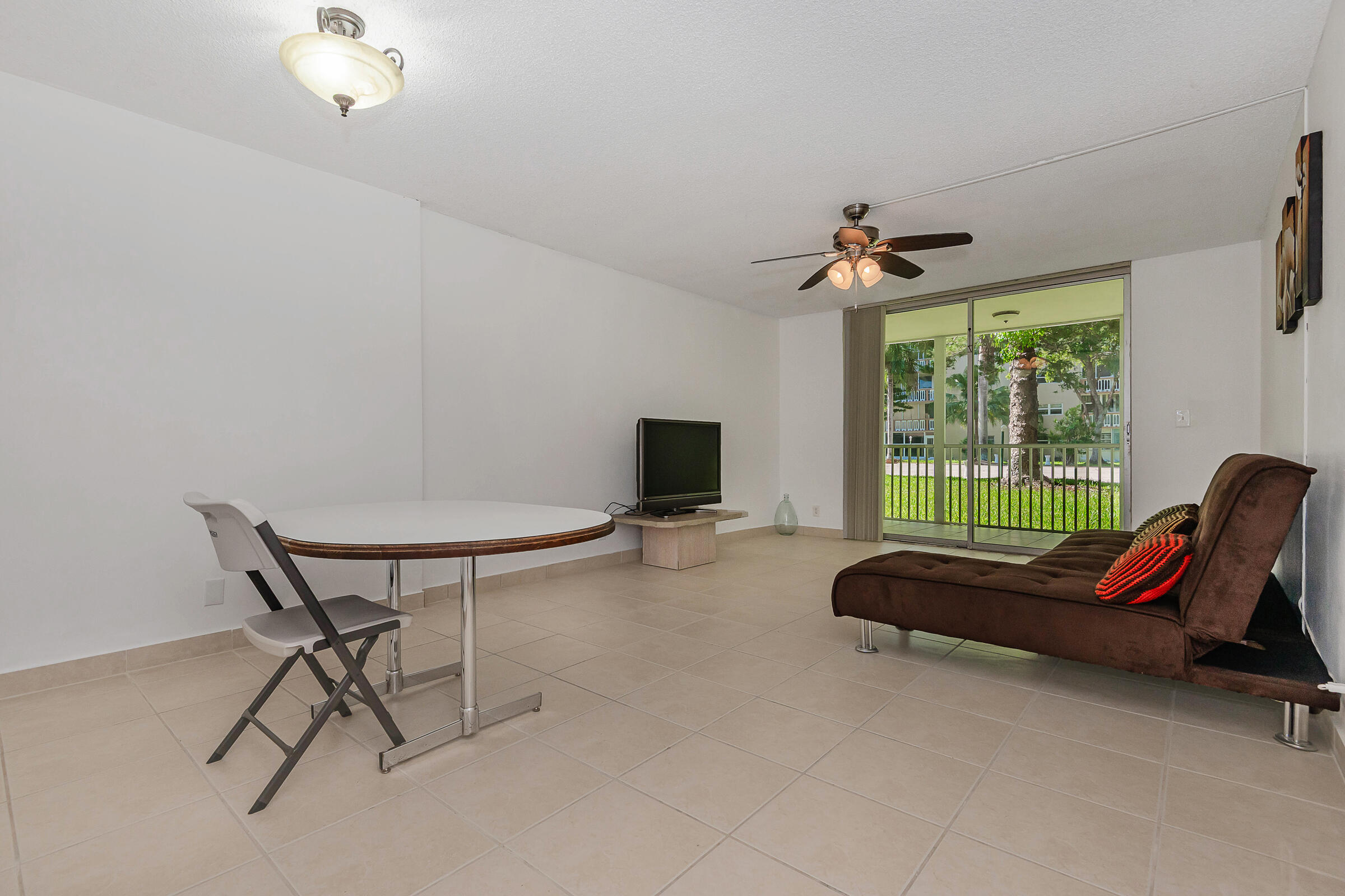 1000 NE 12TH Avenue # 104 View 6