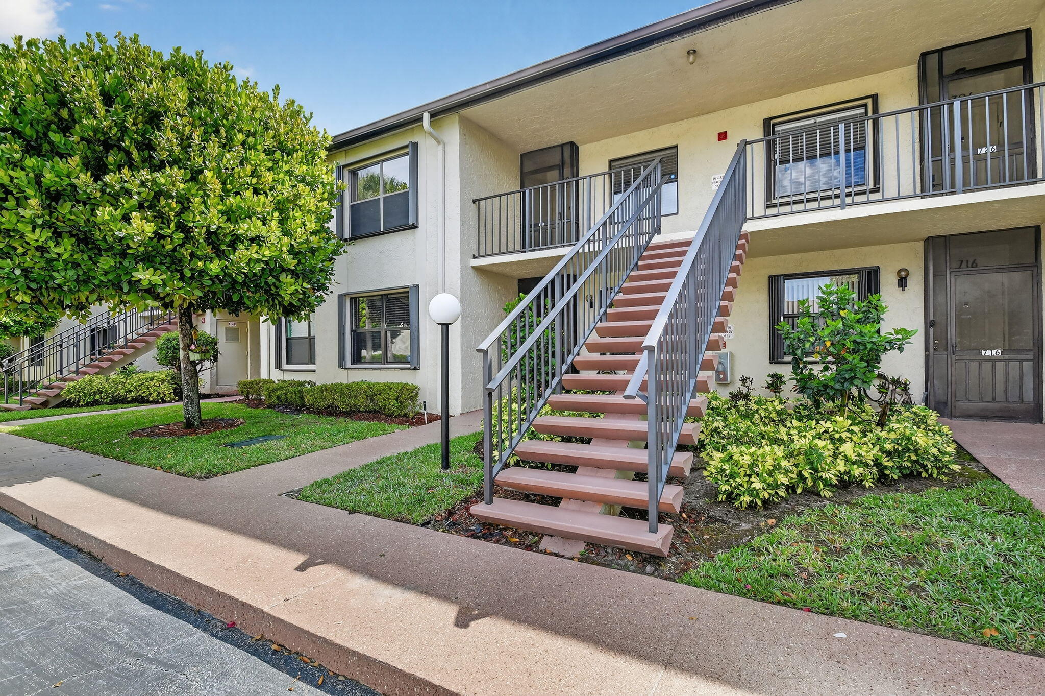 7855 Willow Spring Drive # 725, Lake Worth FL 33467