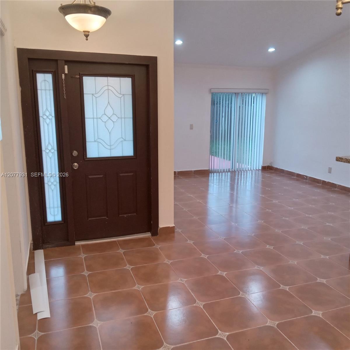 2441 SW 85th Ter # 2441 — Photo 3