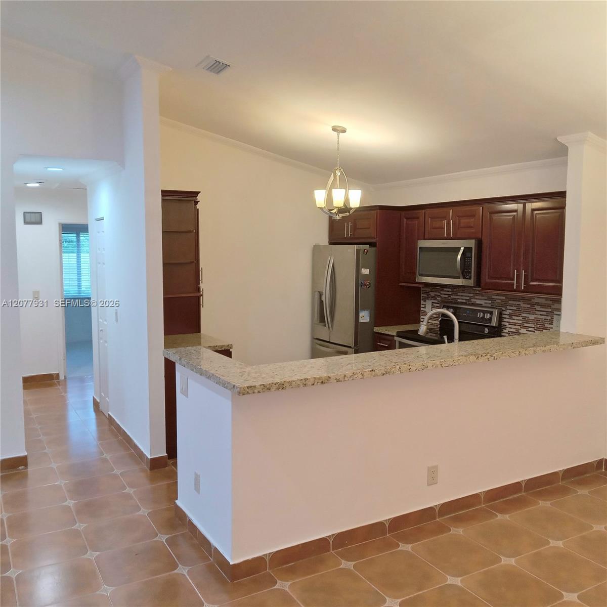 2441 SW 85th Ter # 2441 — Photo 4