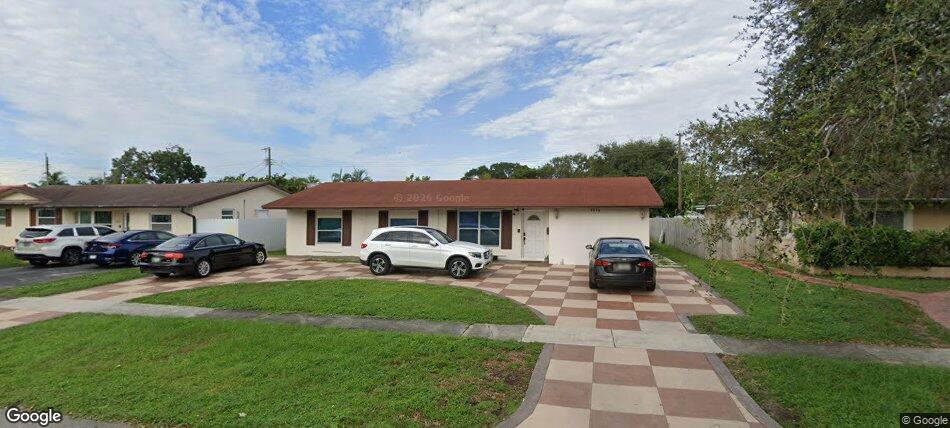 2220 N 47th Avenue, Hollywood FL 33021