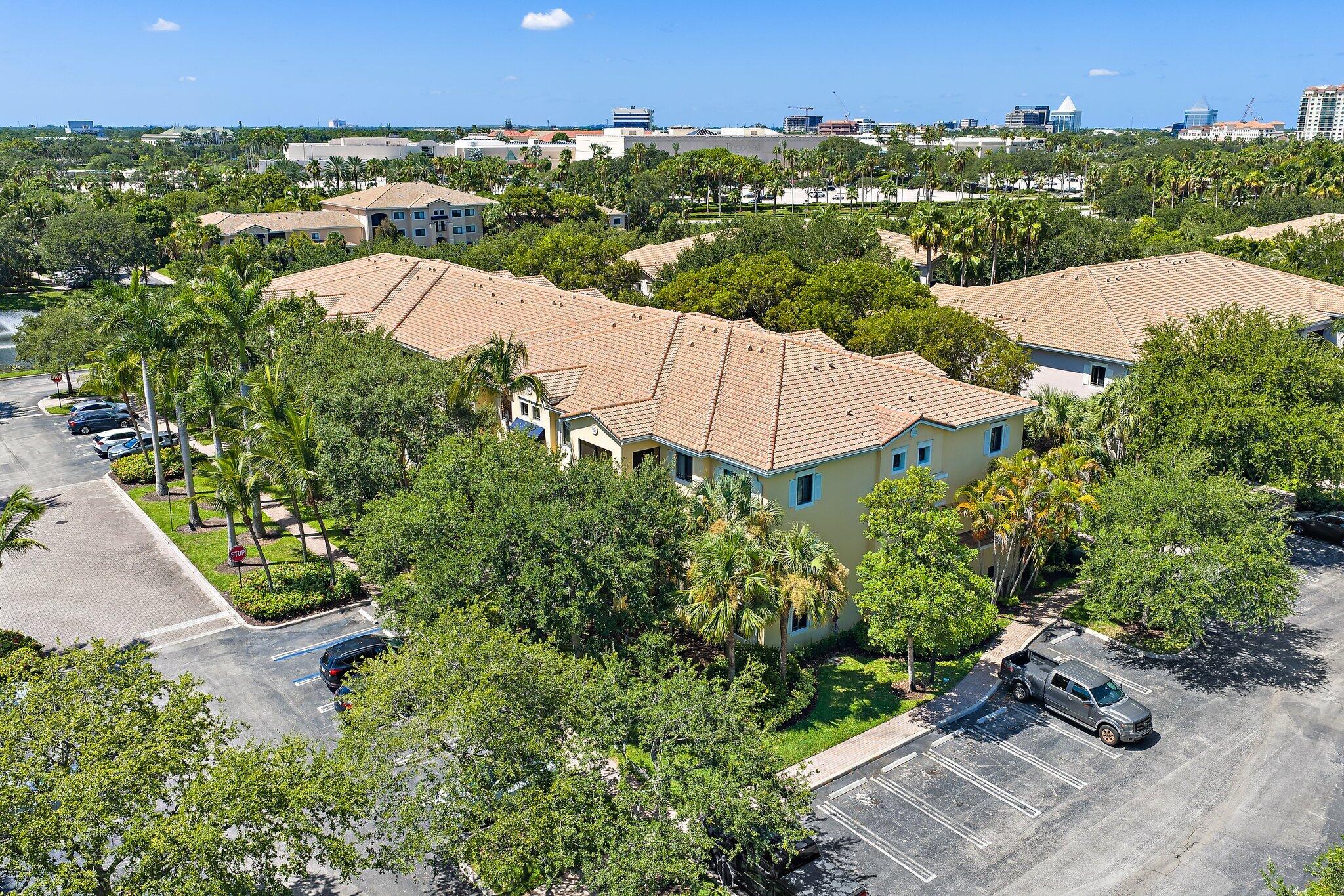 3020 ALCAZAR Place # 106, Palm Beach Gardens FL 33410