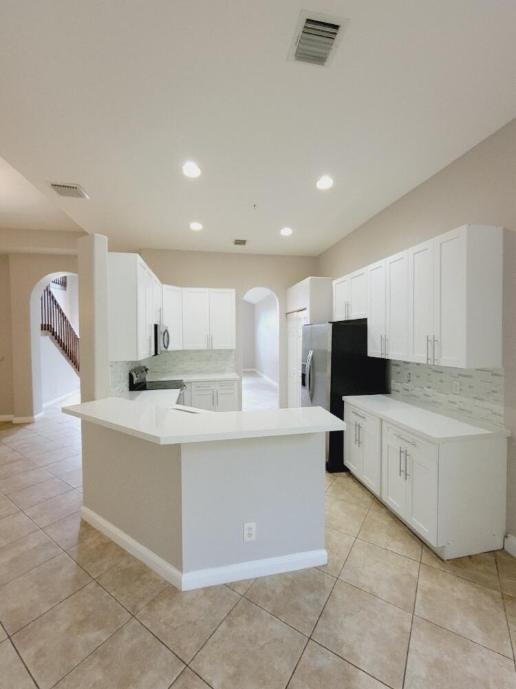 2620 Sandy Cay — Photo 2