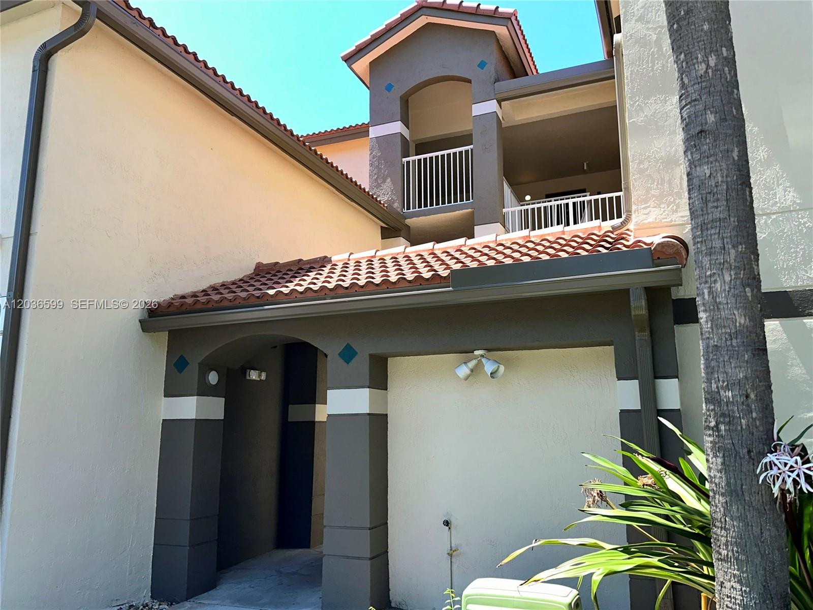 460 S Park Rd # 203, Hollywood FL 33021