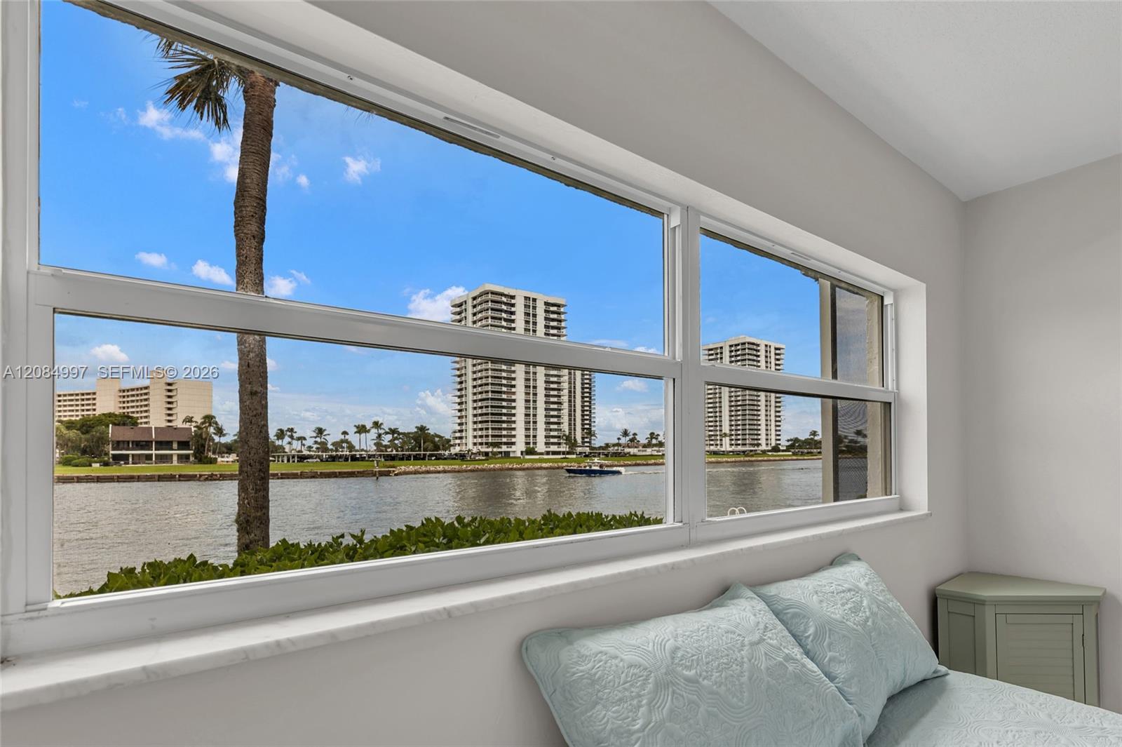 20 Yacht Club Dr # 103 — Photo 4