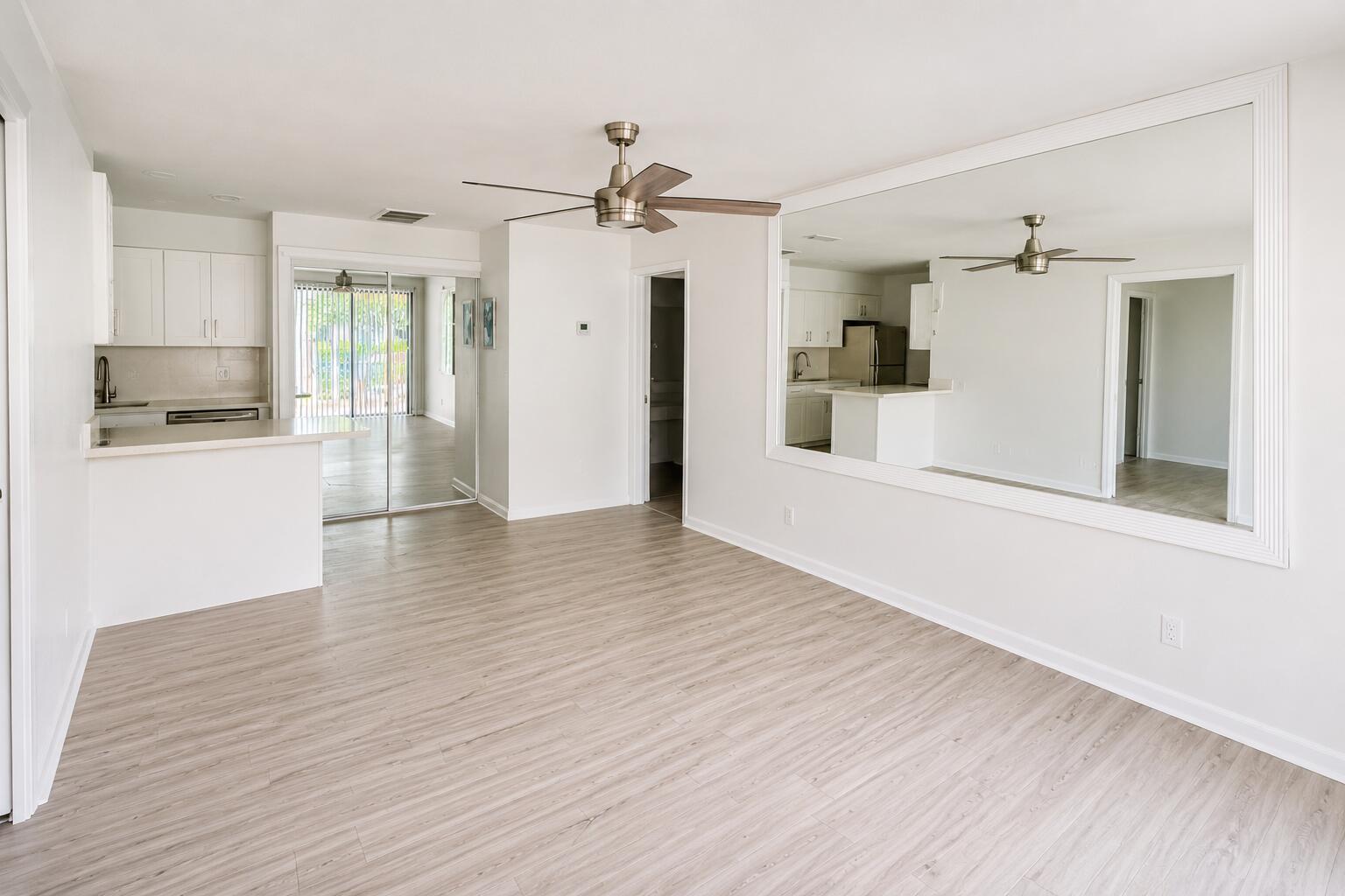 612 Executive Center Drive # 207 — Photo 2