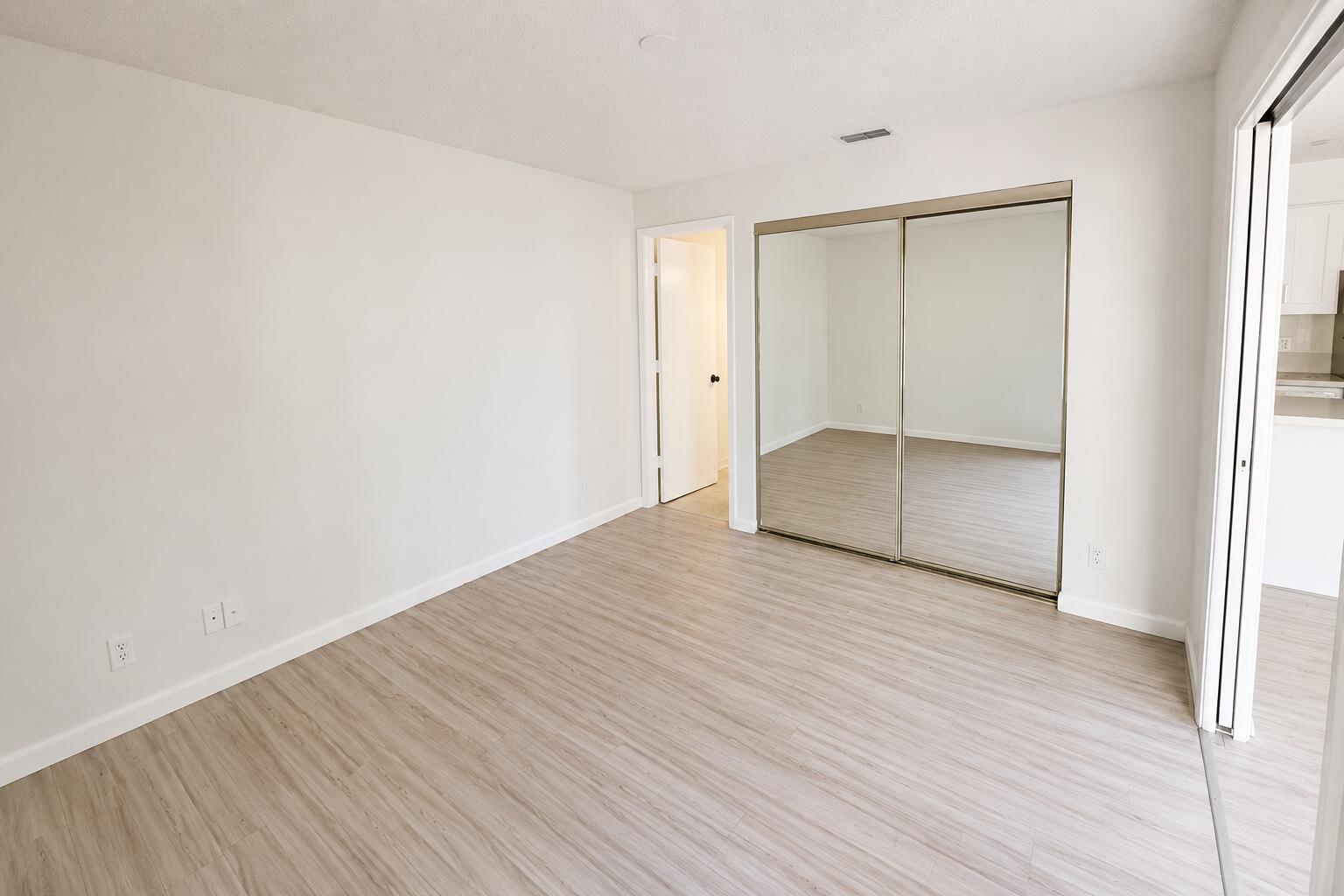 612 Executive Center Drive # 207 — Photo 4