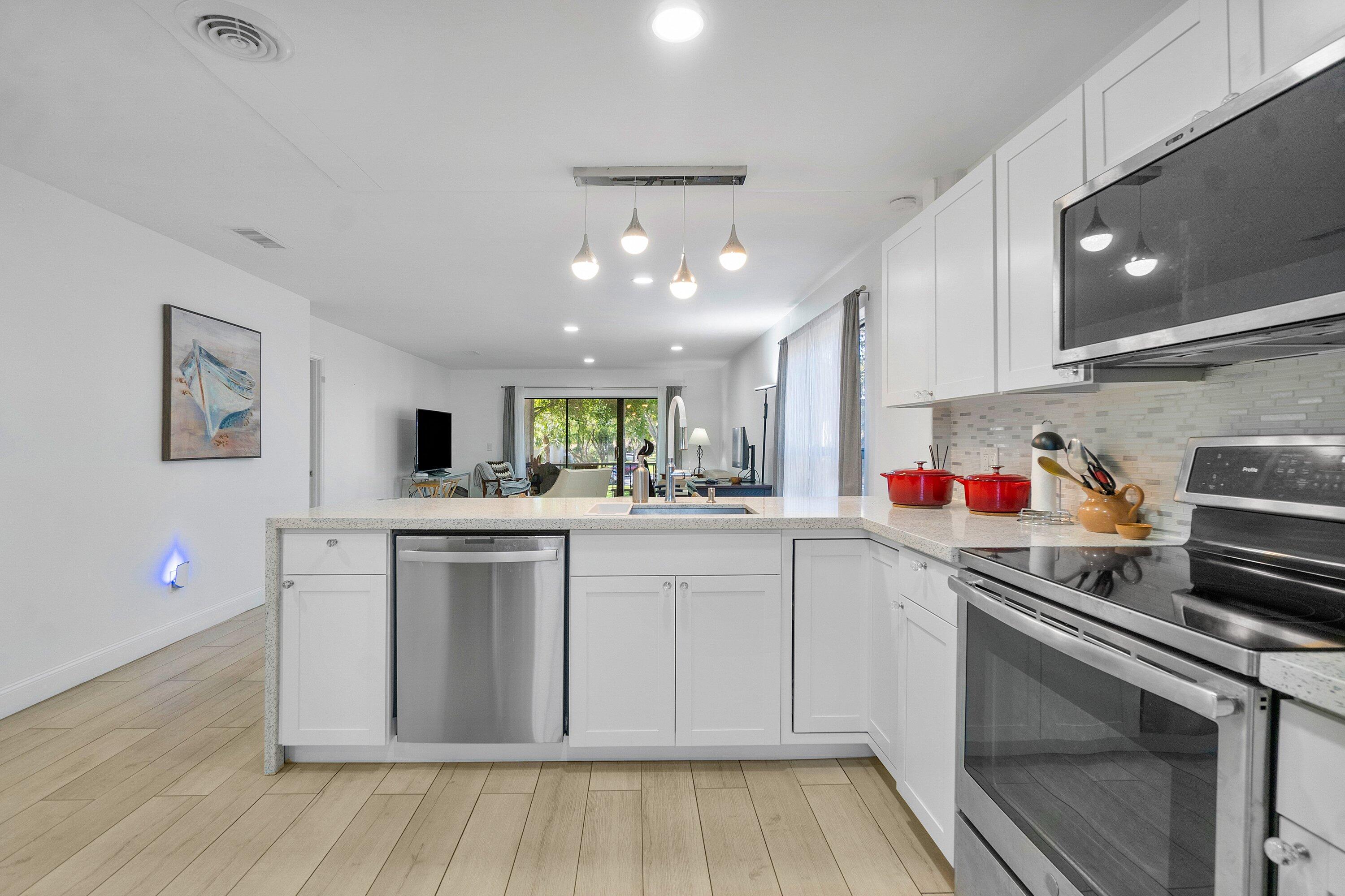 8436 CYPRESS Lane # 7H, Boca Raton FL 33433