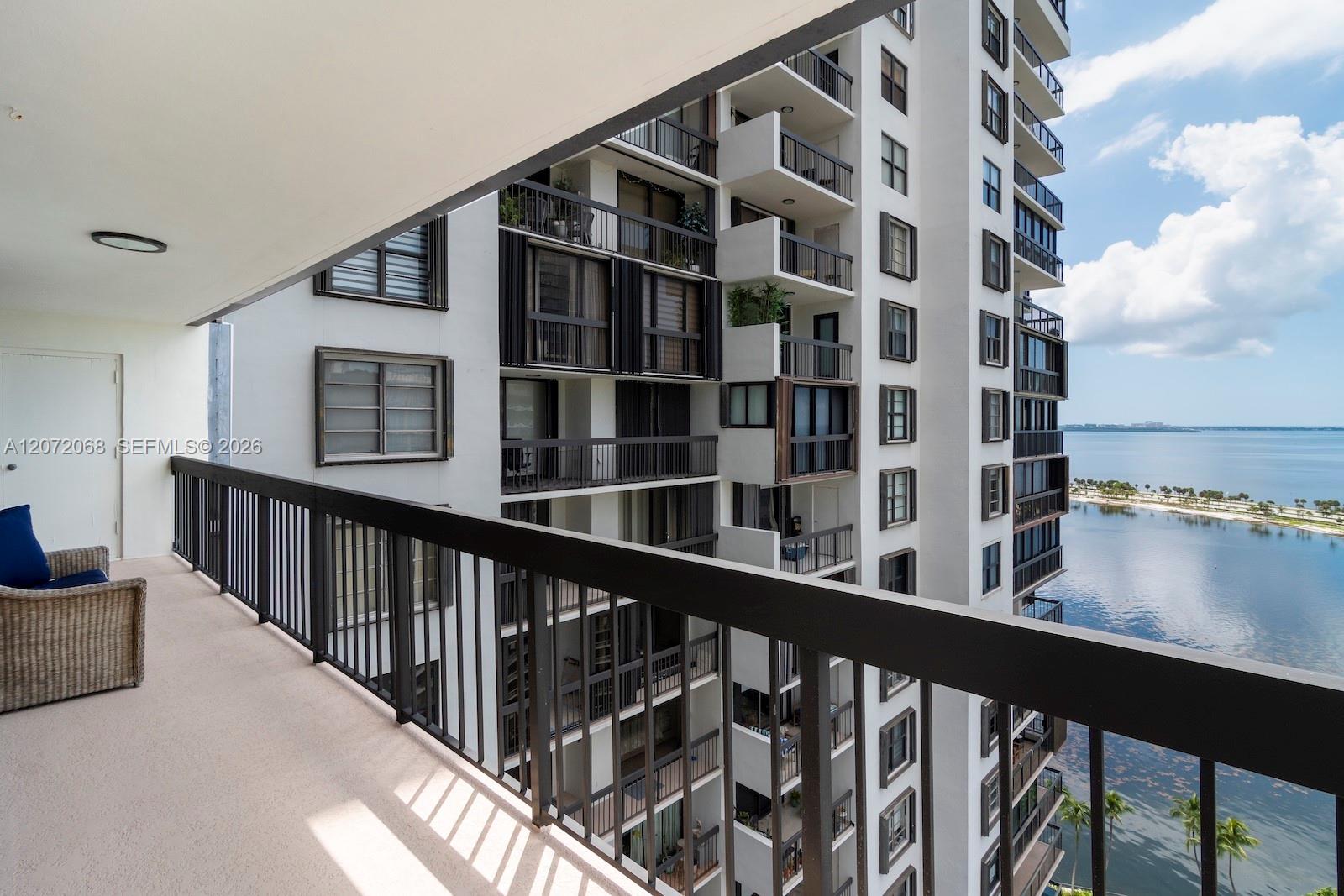 2333 Brickell Ave # 2212 — Photo 2