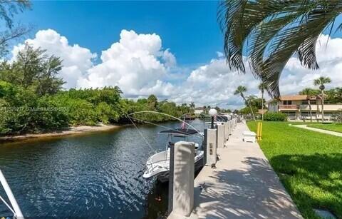 2840 NE 14TH ST Causeway # 203A, Pompano Beach FL 33062