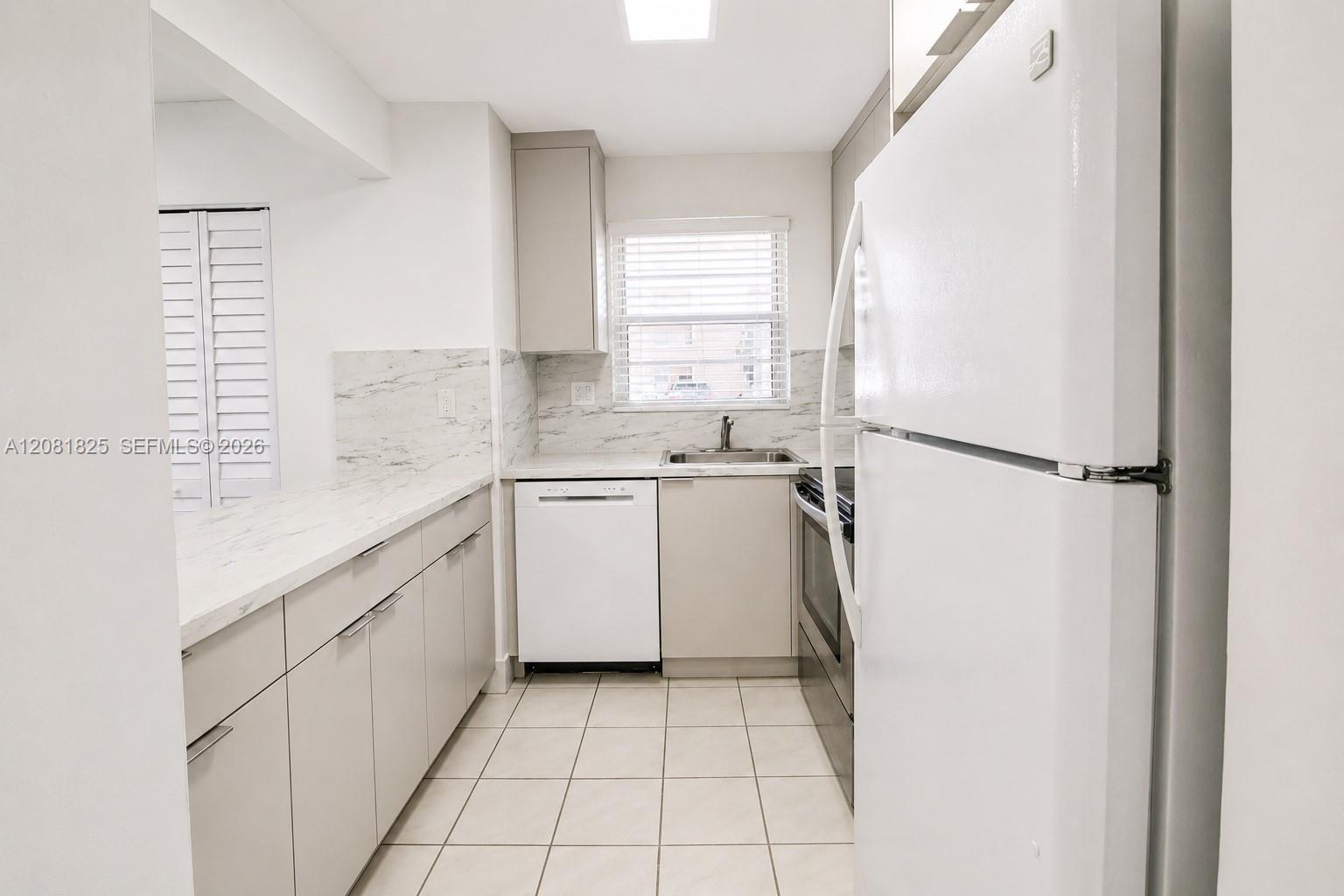 8895 Fontainebleau Blvd # 103 — Photo 3