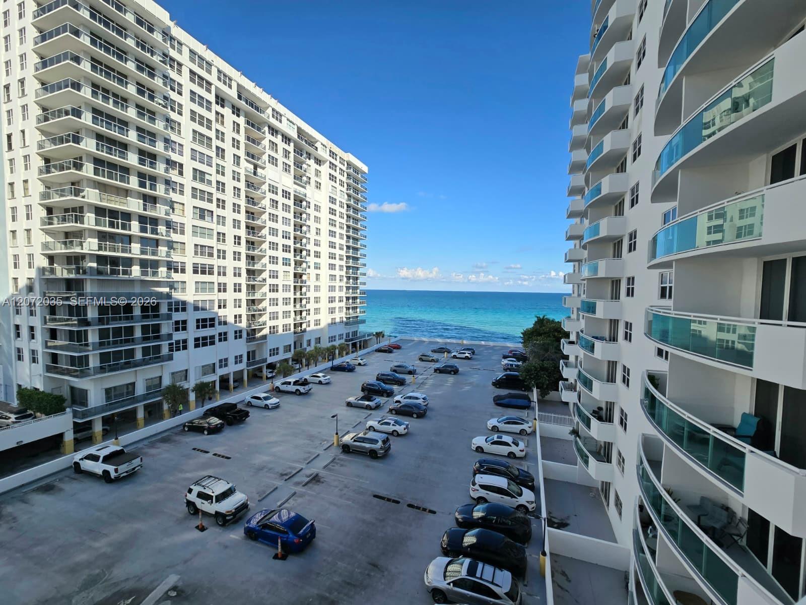 3001 S Ocean Dr # 649 — Photo 2