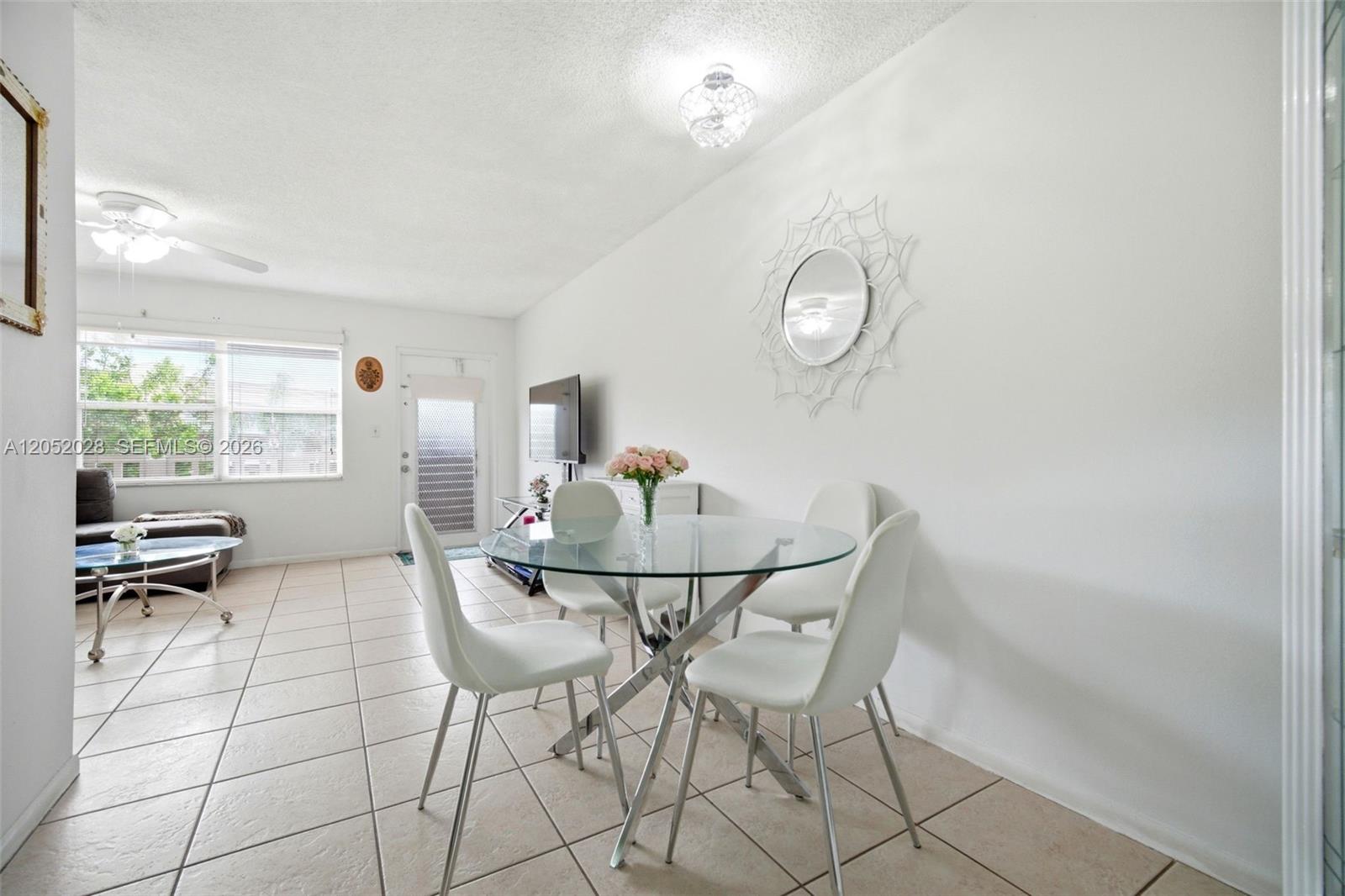 9101 Sunrise Lakes Blvd # 218 — Photo 4