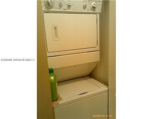 900 SW 8th St # 1108 — Photo 2