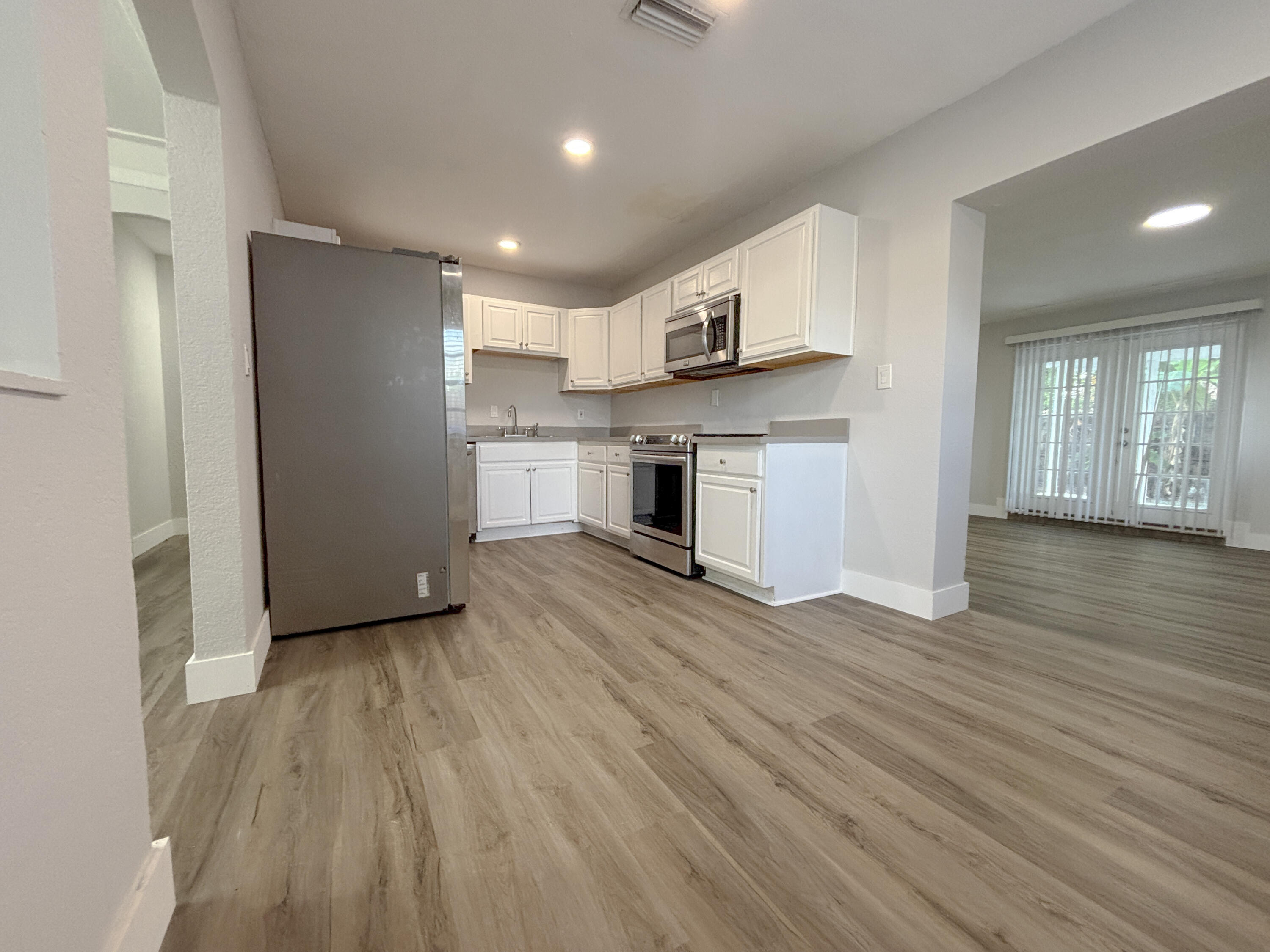 6720 SW 17TH Street SW — Photo 5