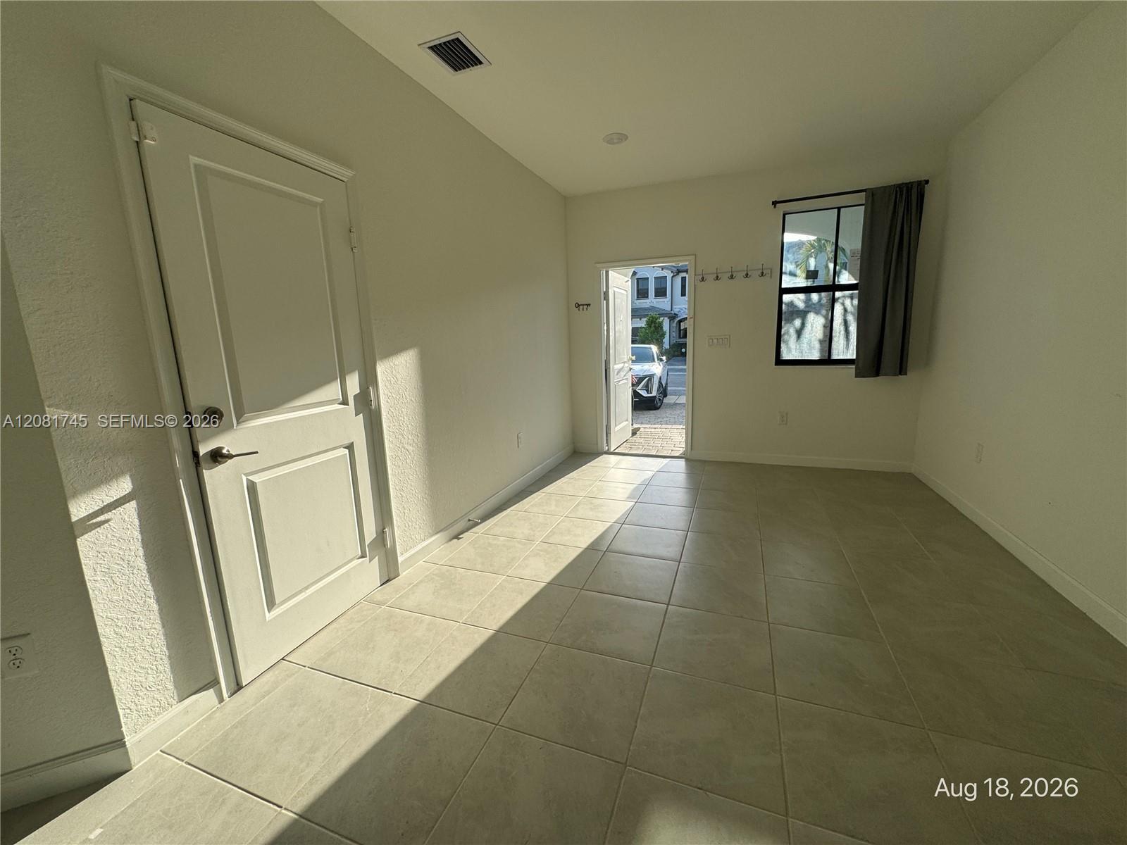 28567 SW 134th Ave — Photo 3