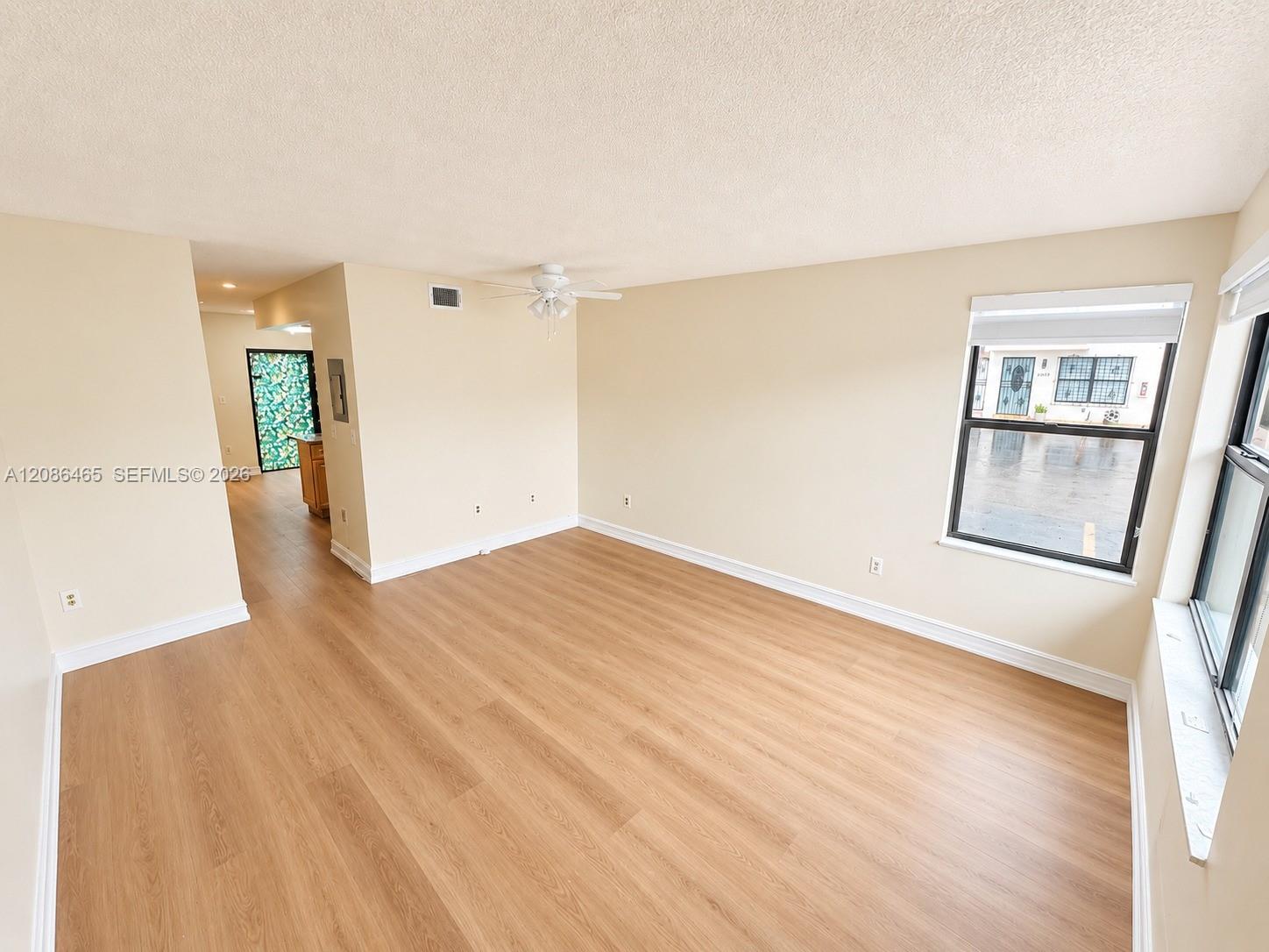 2071 W 54th St # 77 — Photo 4