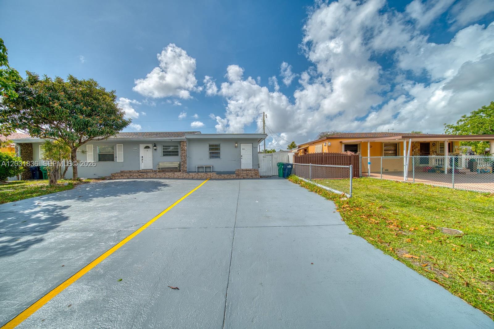 7622 SW 21st St # 7622, Miami FL 33155