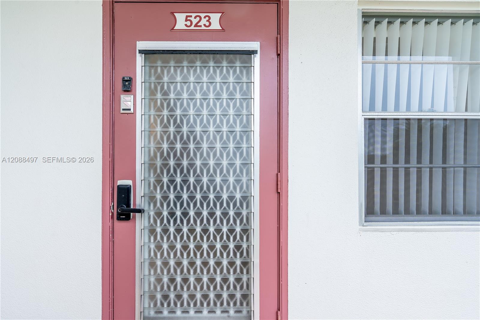 523 Fanshaw M # 523 — Photo 4