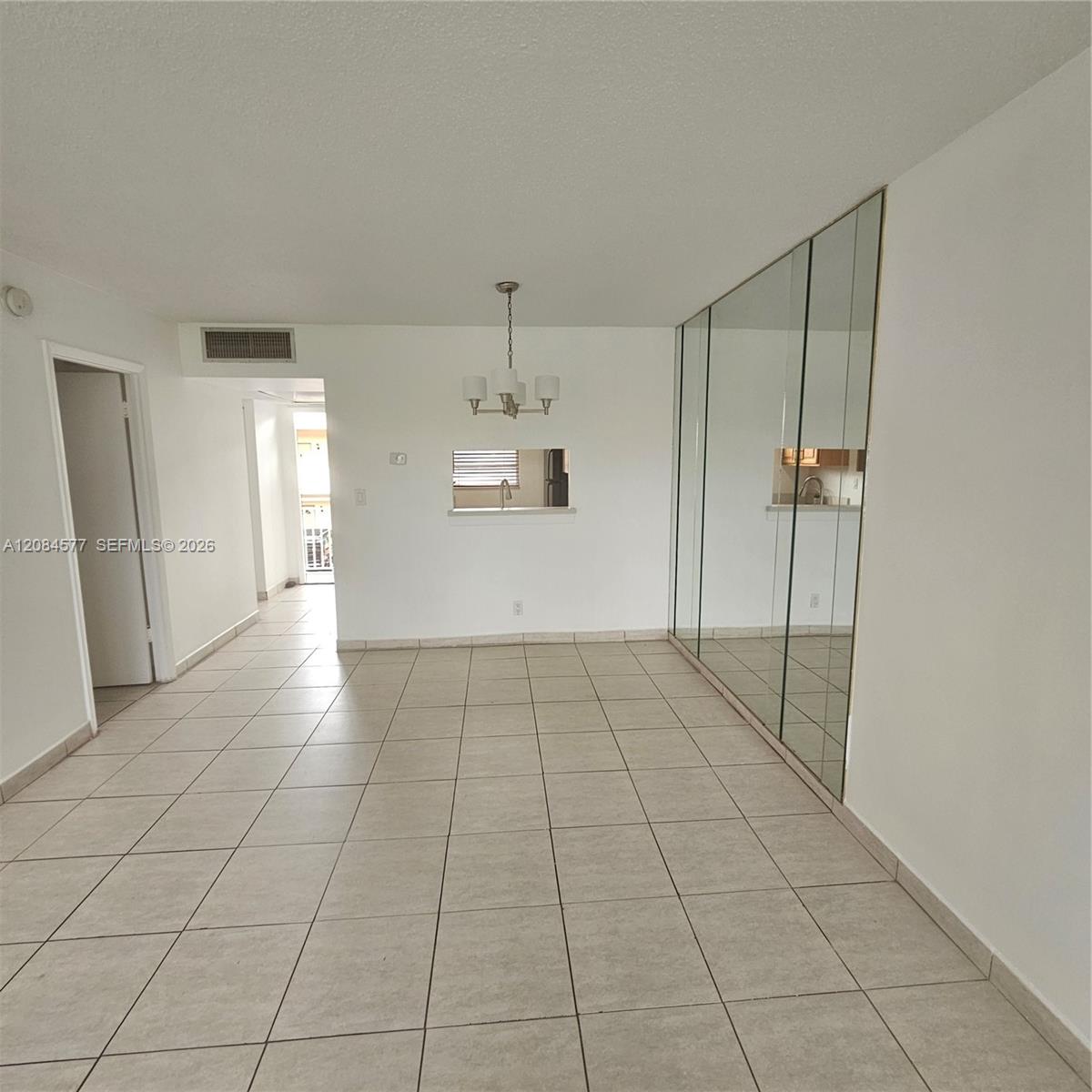 5021 W Oakland Park Blvd # 204 — Photo 3