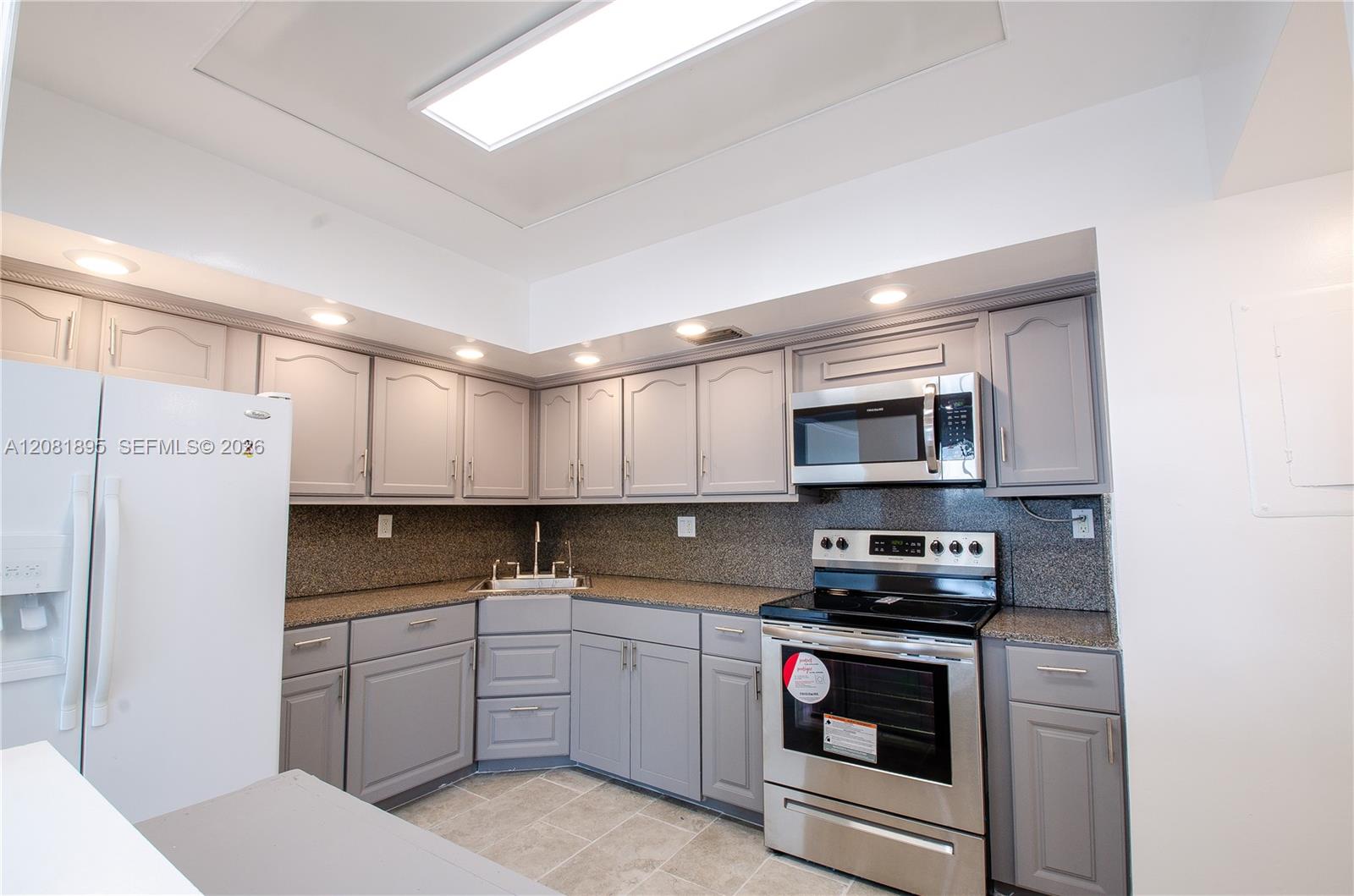 2150 Sans Souci Blvd # B305 — Photo 2