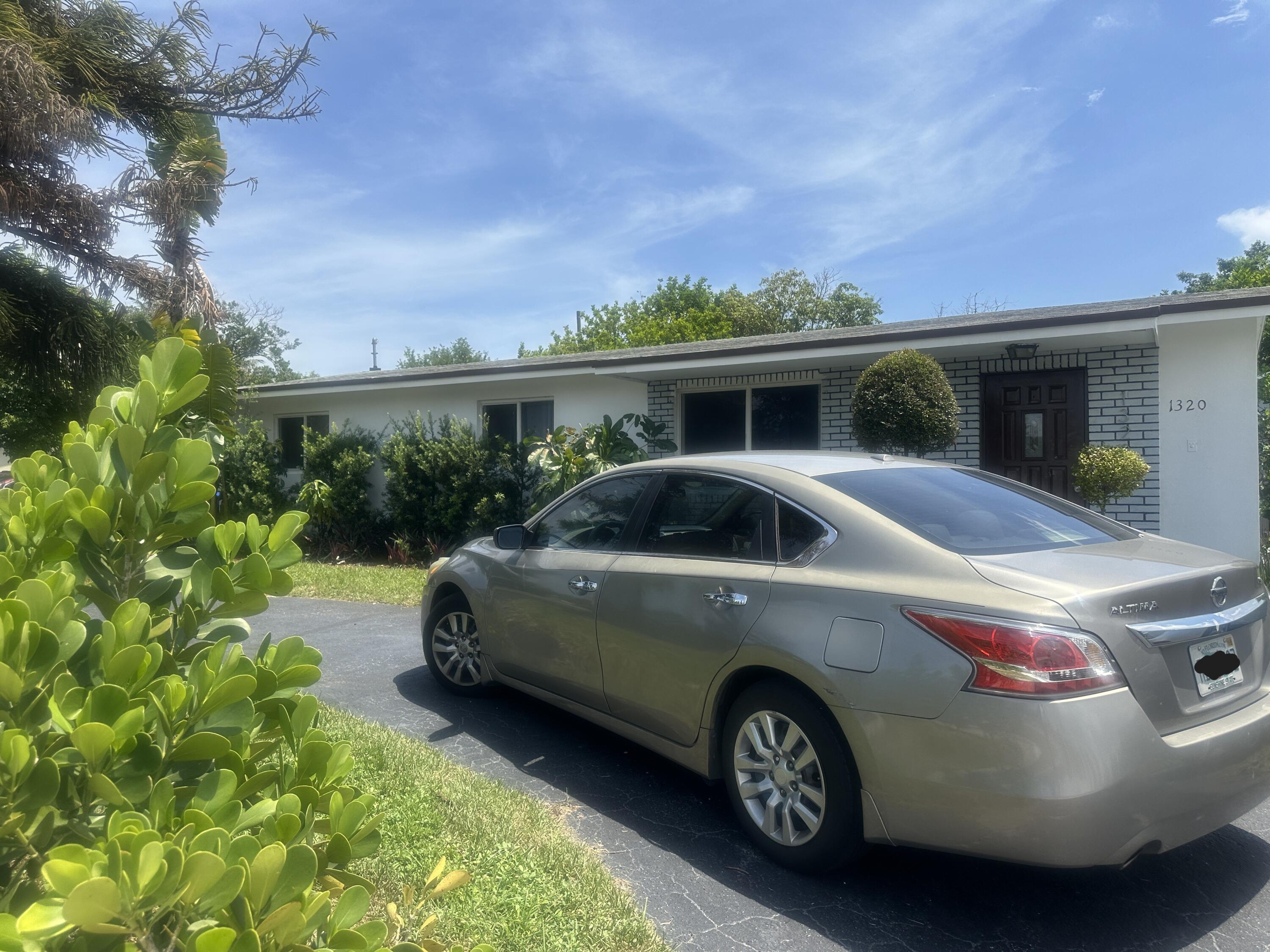 1320 NW 19TH Street, Fort Lauderdale FL 33311